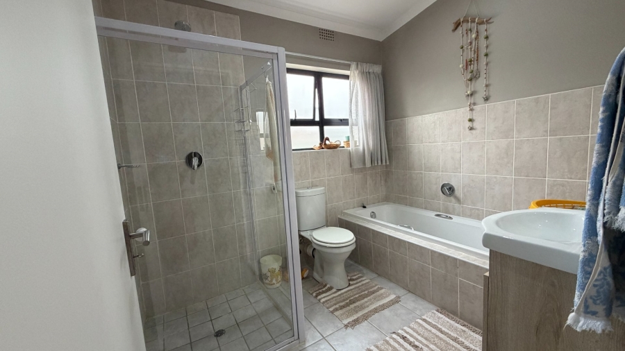2 Bedroom Property for Sale in De Land Estate North West